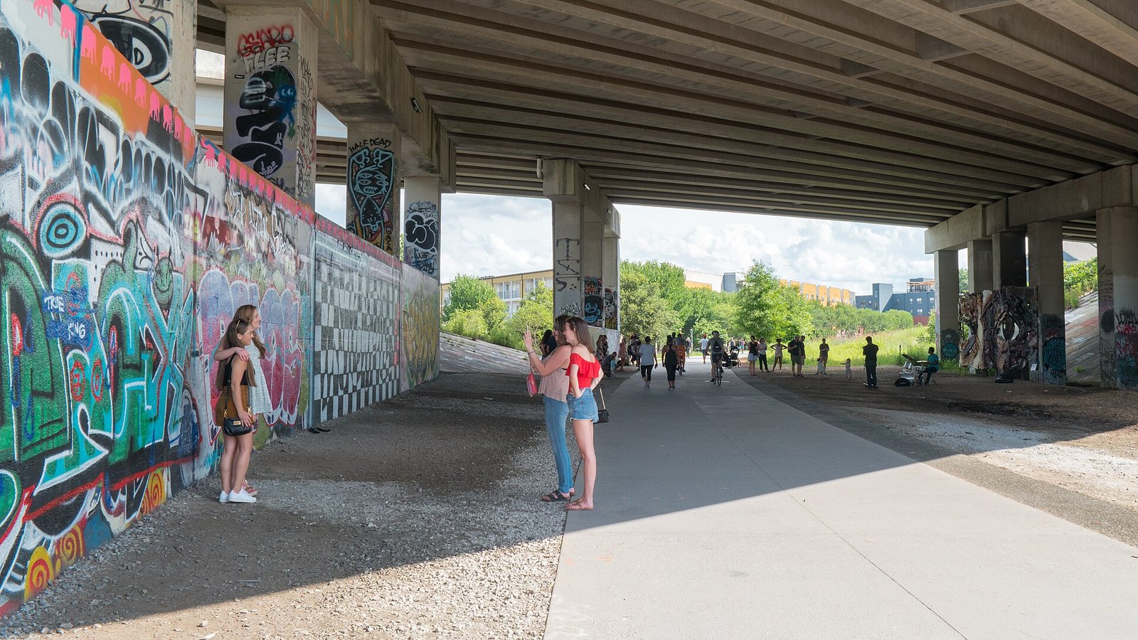 Urban trail and art along the Atlanta BeltLine