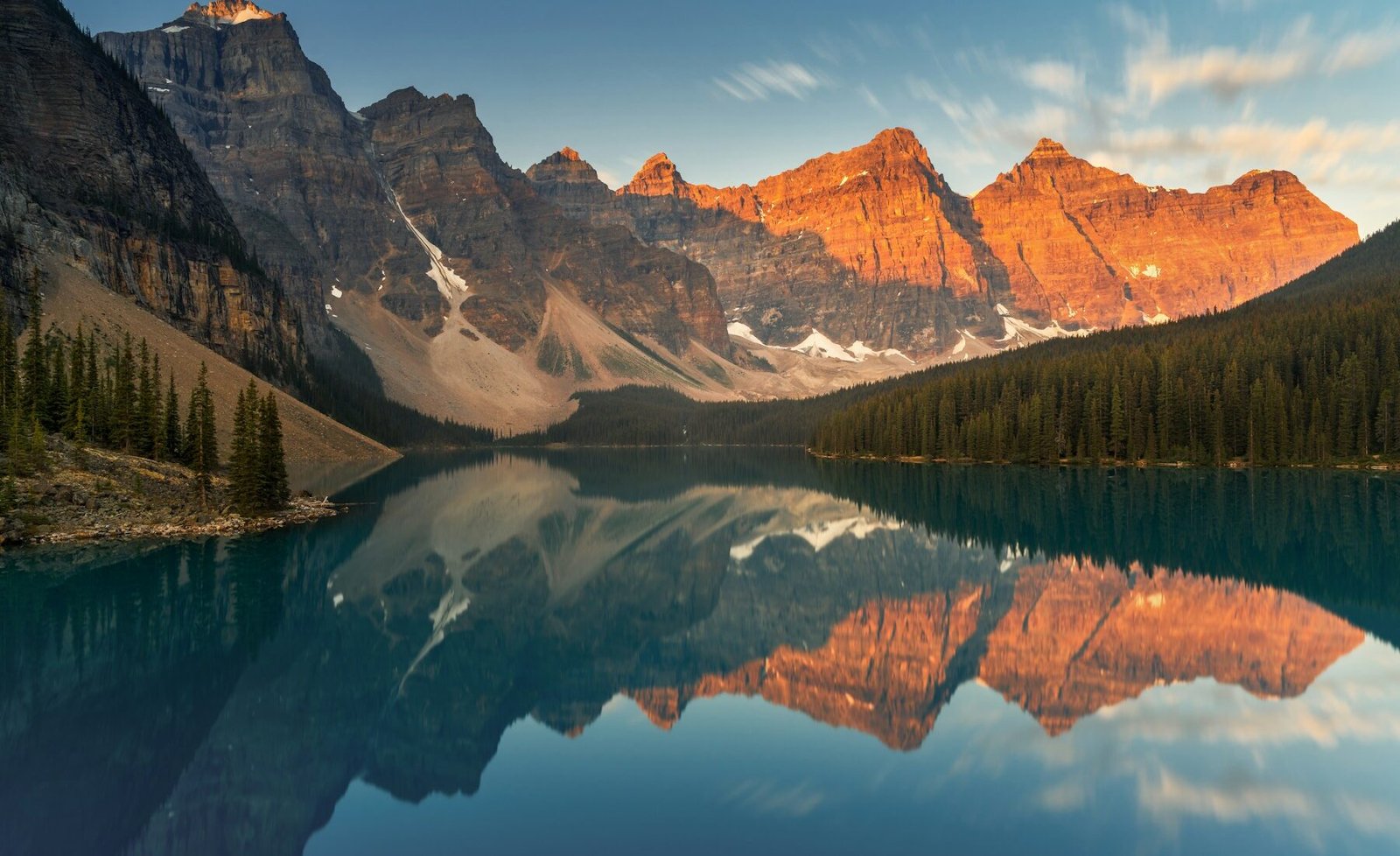 A turquoise mountain lake in Banff National Park