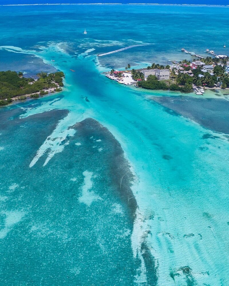Belize Travel Guide: Reef, Ruins, Costs & 10-Day Itinerary