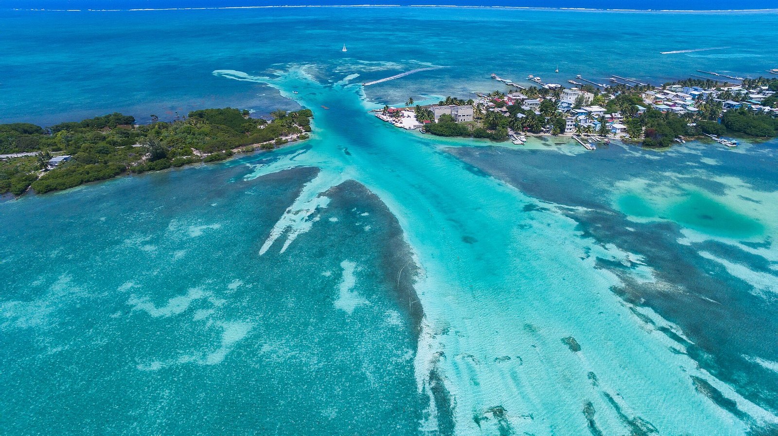 Clear Caribbean water over the Belize Barrier Reef