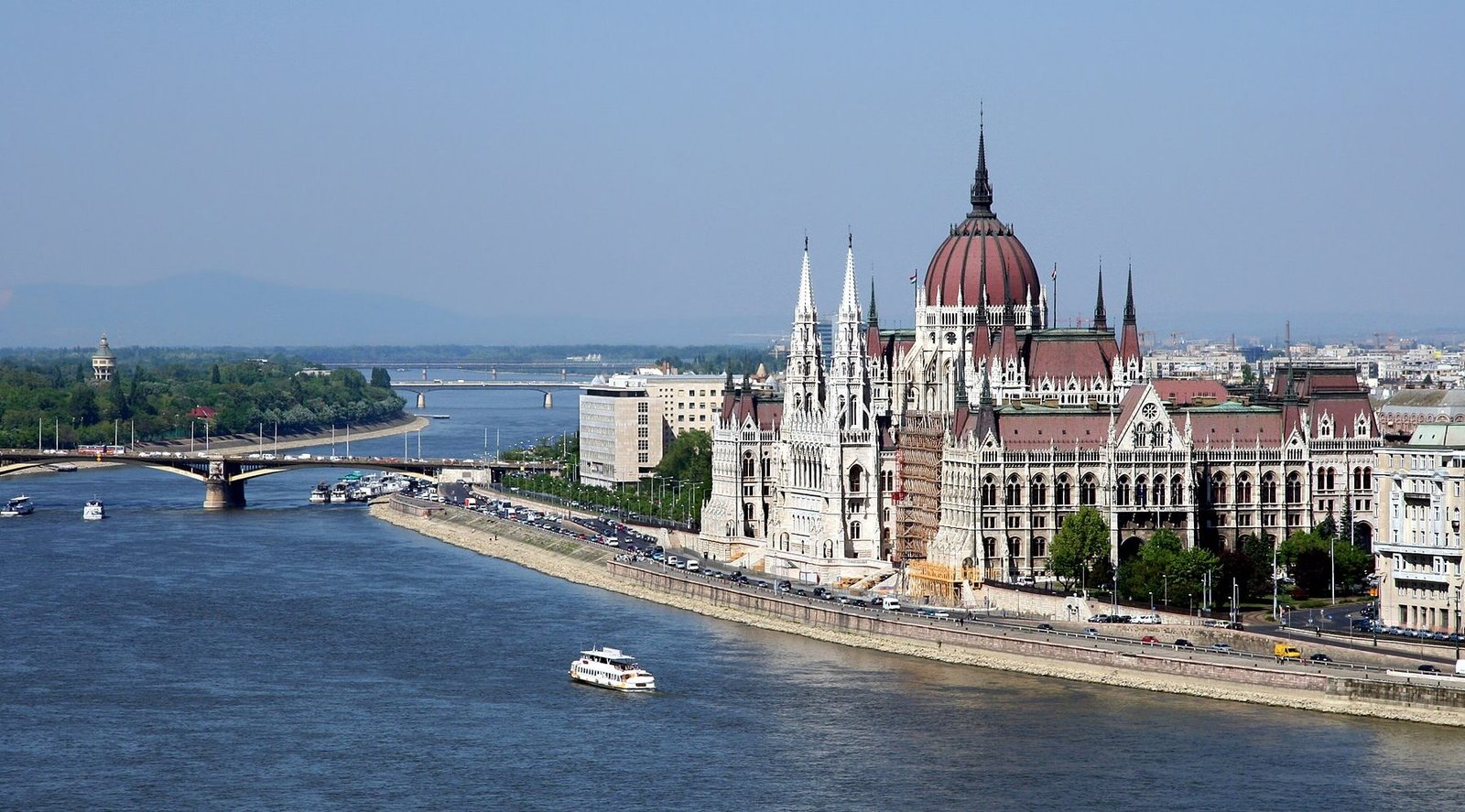 Budapest Parliament amk.jpg in Budapest