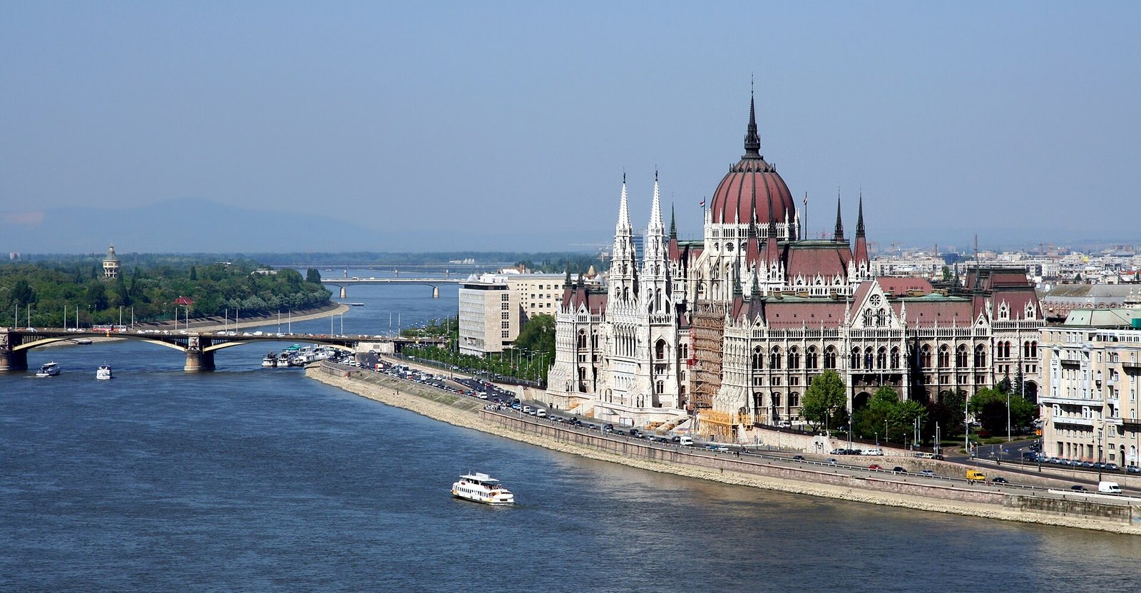 Budapest Parliament amk.jpg in Budapest