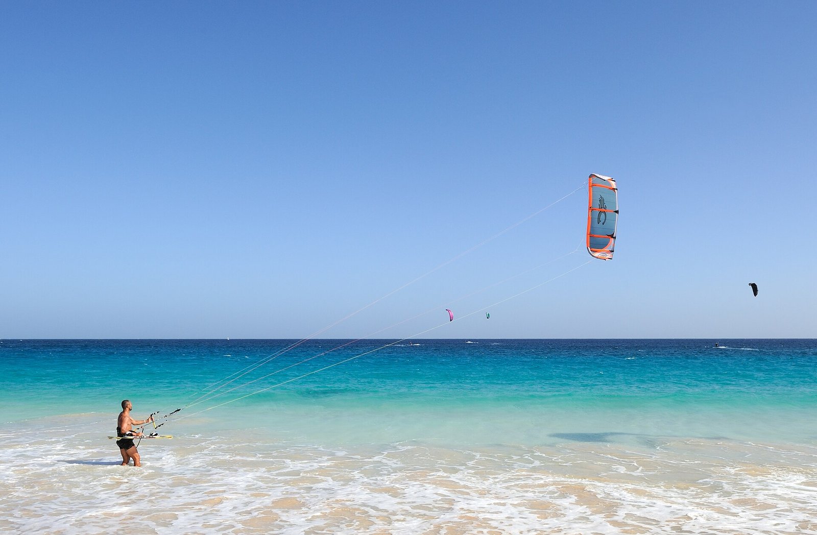 Wide beach and turquoise water on Sal