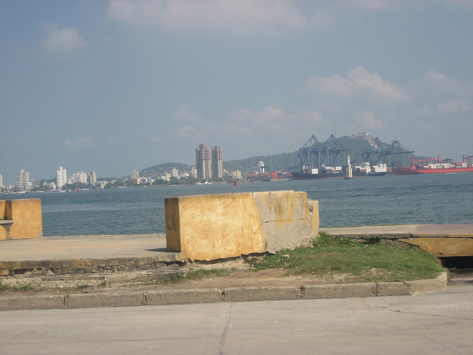 Port and harbour of Cartagena.jpg in Cartagena