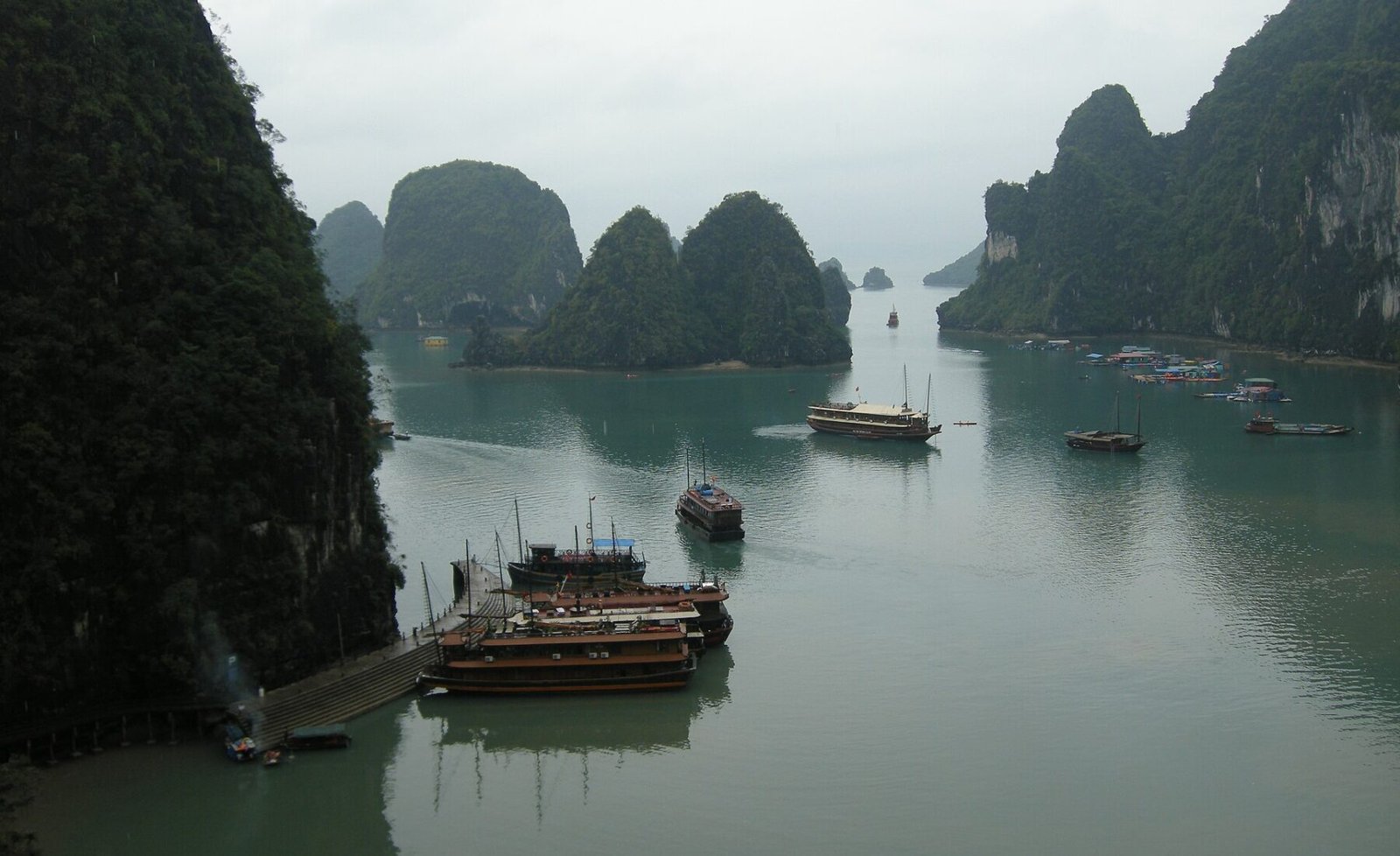 Ha Long Bay, Vietnam, View from above.jpg in Ha Long Bay