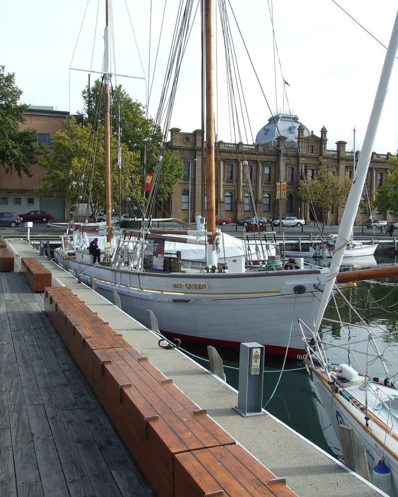 Hobart Travel Guide: Tasmania Costs & 5-Day Plan