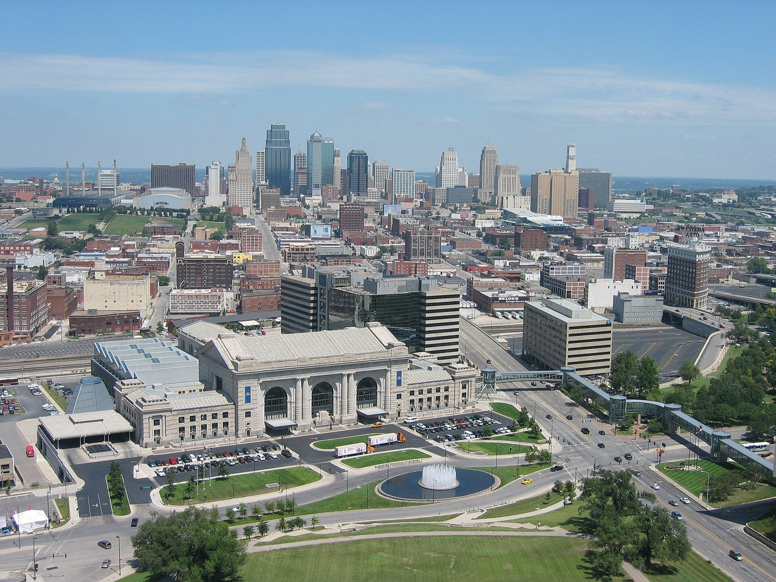 Kansas City skyline behind historic Union Station
