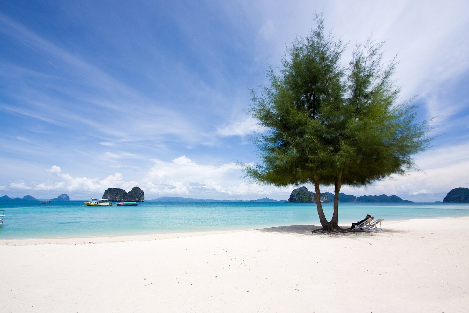 Koh Ngai 07.jpg in Krabi