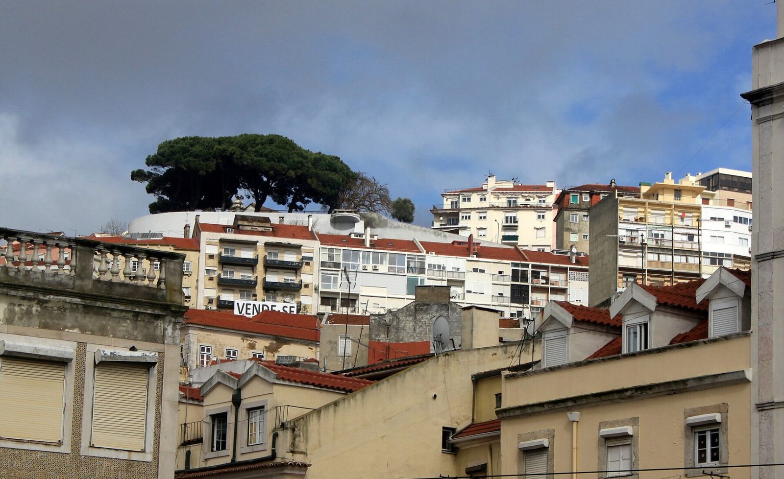 Portugal, Lisbon - skyline (8588522505).jpg in Lisbon