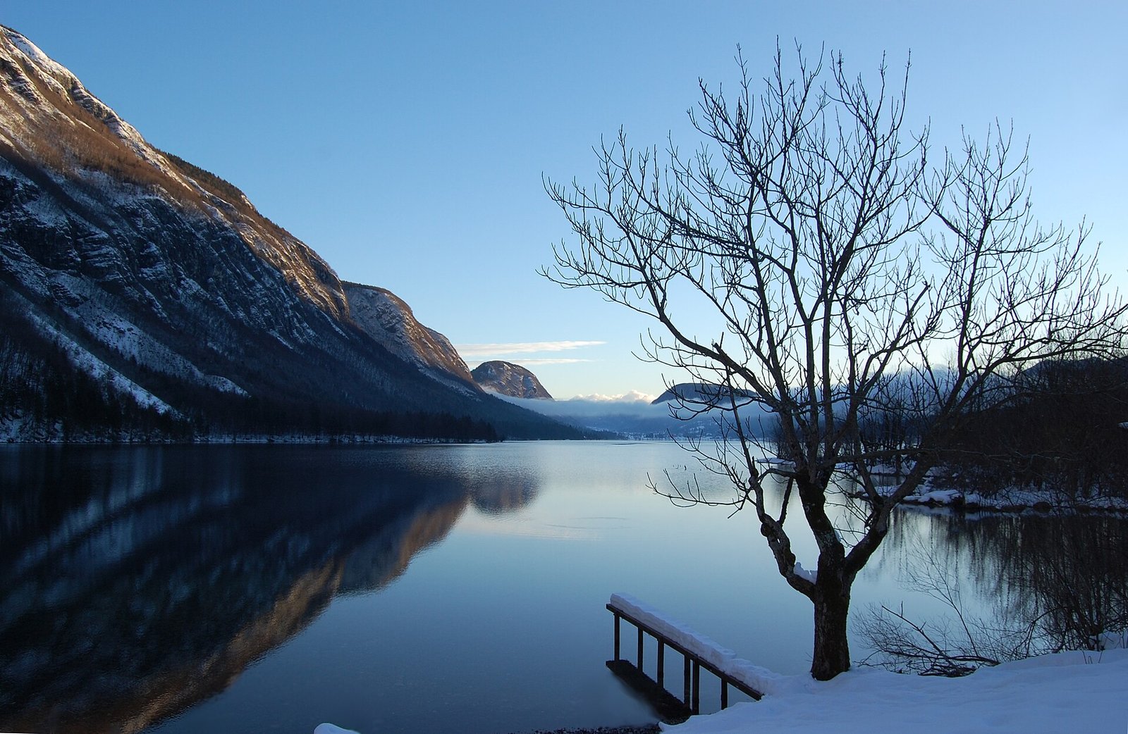 Clear water and mountains at Lake Bohinj