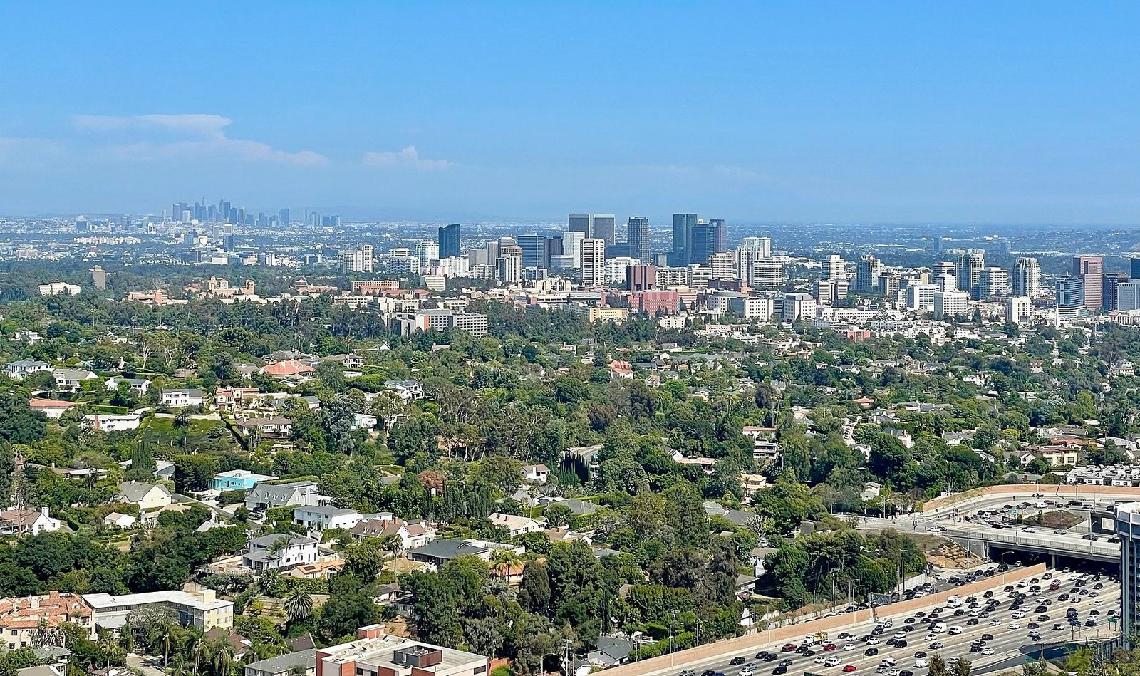 Los Angeles Skyline 08-2024.jpg in Los Angeles