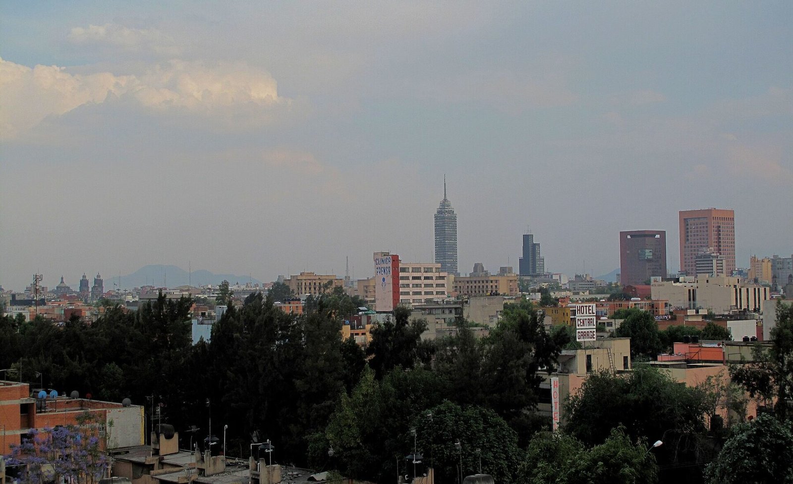 Mexico City Skyline (5604867225).jpg in Mexico City