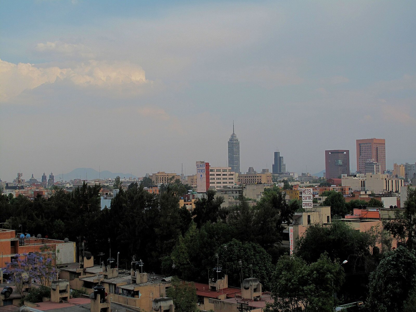 Mexico City Skyline (5604867225).jpg in Mexico City