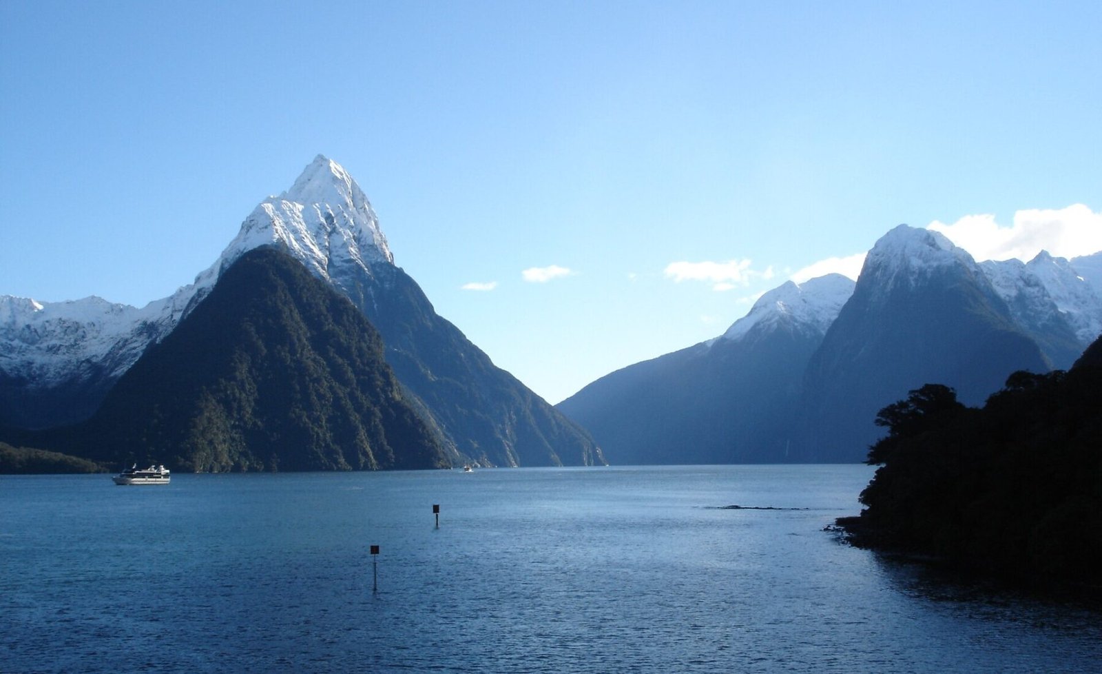 MilfordSound.jpg in Milford Sound