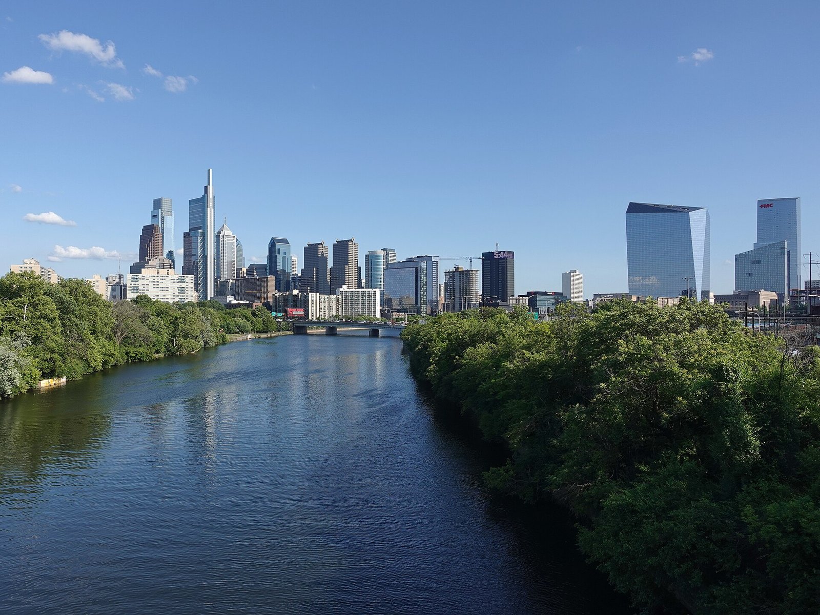 Philadelphia skyline and river