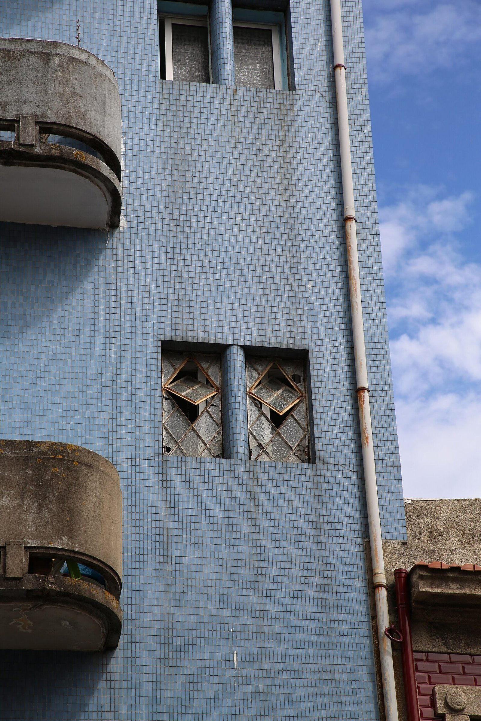 Traditional blue-tiled architecture in Porto