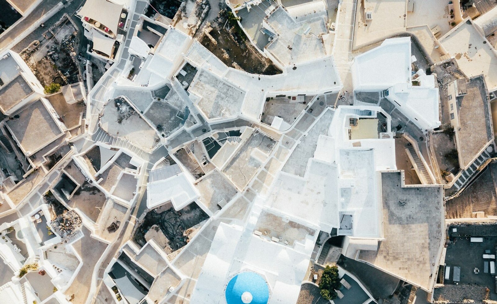 The white lanes and rooftops of Pyrgos in Santorini