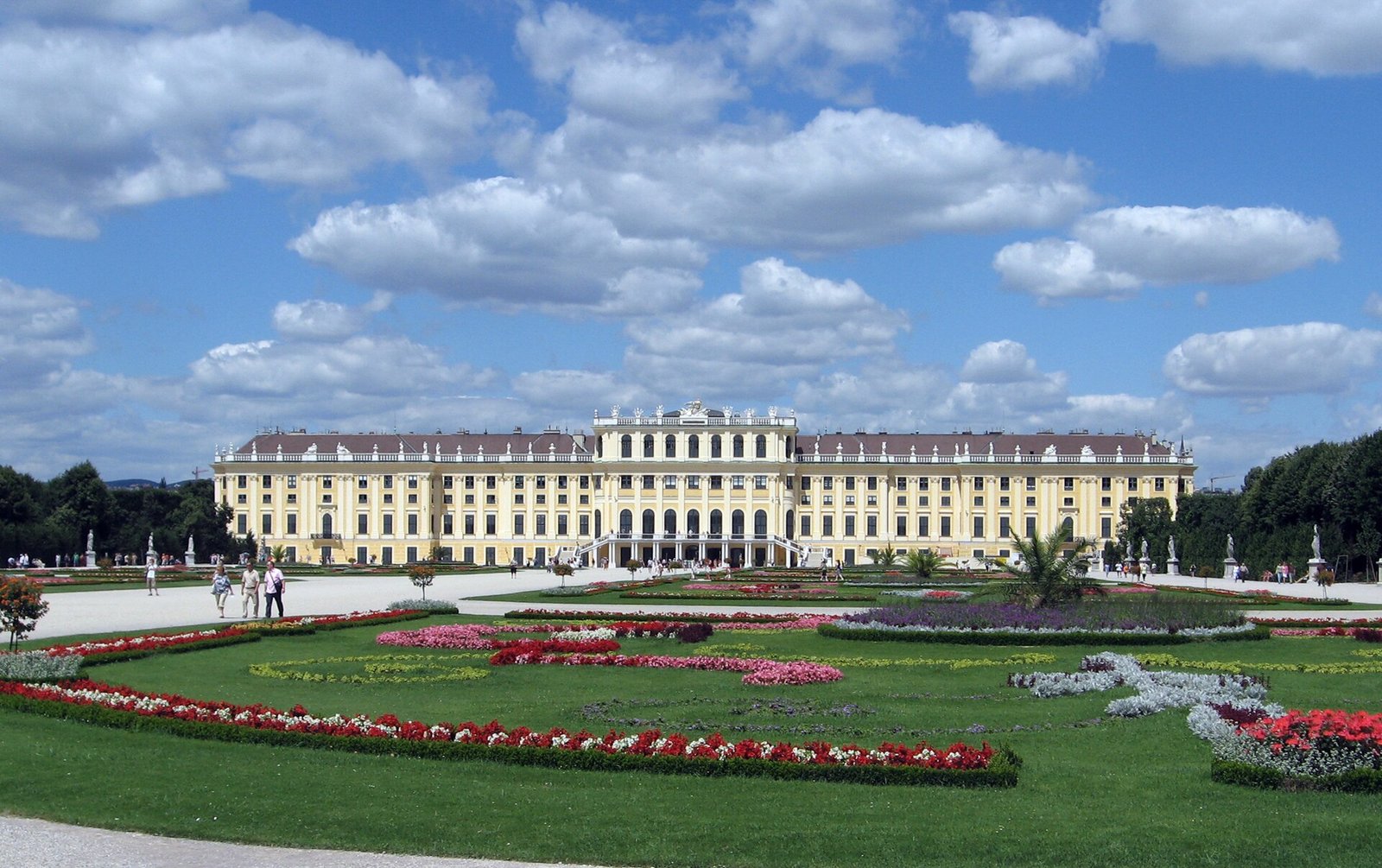 Schönbrunn Palace, Vienna.JPG in Vienna